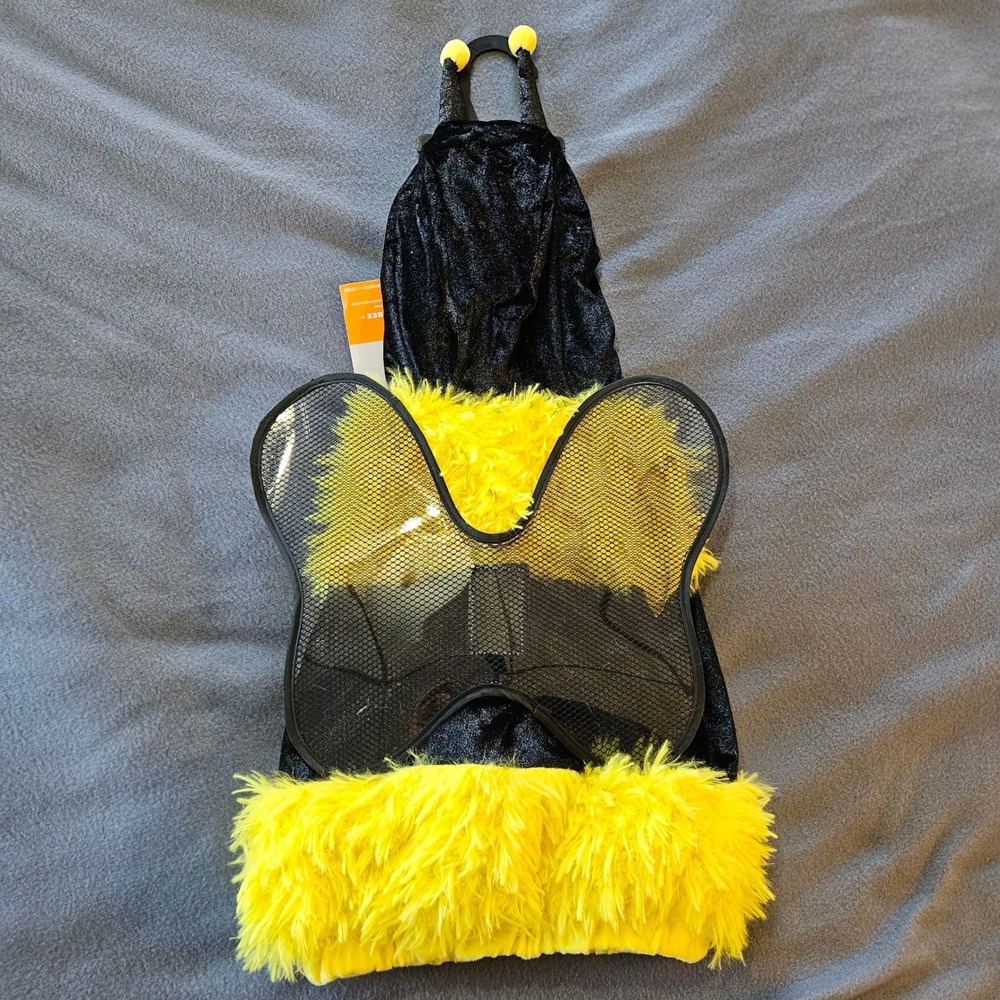 Hyde and Eek Boutique Infant Bumblebee Costume 12-18 Months w/ bee keeper adult - Picture 6 of 10